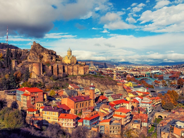 Tam Qafqaz İnciləri Turu Bakı və Tbilisi marşrutu