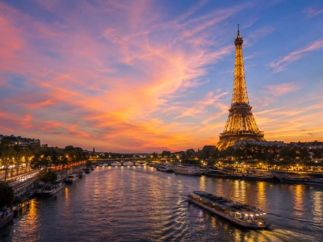 Dolu Dolu Yılbaşı Özel Paris & Disneyland & Brüksel Turu Eğlence Rotası