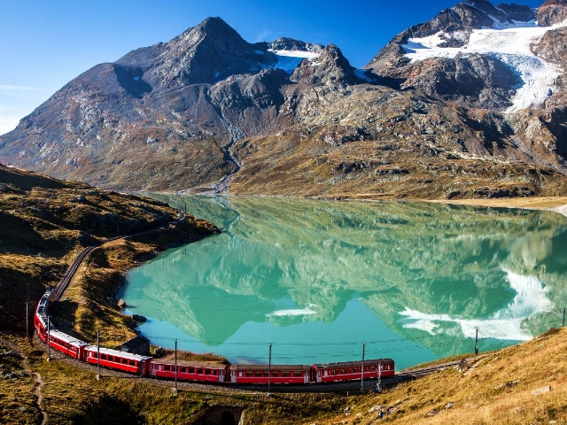 Bernina Express Kuzey İtalya Göller Bölgesi & Batı Akdeniz (Tüm Turlar Dahil)